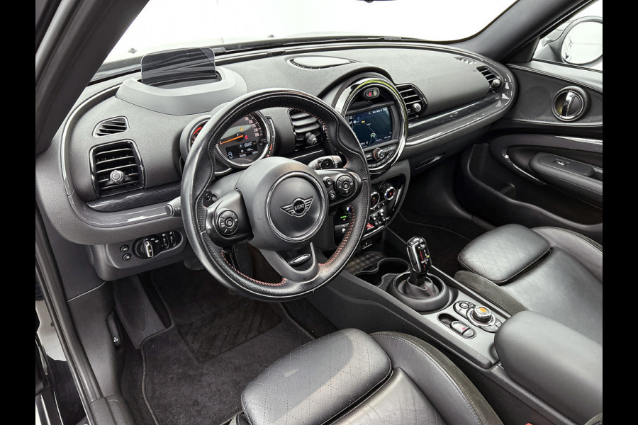 MINI Clubman Cooper S | 192PK | FACELIFT | LAGE KM | 2 EIG | PANO | ACHTERCAM | CARPLAY | GOED ONDERH | HEAD UP | STOELVERW | ETC