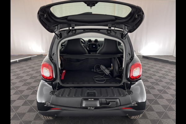 Smart Fortwo EQ Business Solution 18 kWh [3-Fase] ( SOH-93%) Aut. *PANO | LUXURY-LEATHER | NAVI-FULLMAP | CAMERA | HEATED-COMFORTSEATS | AIRCO | CRUISE | AMBIENT-LIGHT | 15''ALU*