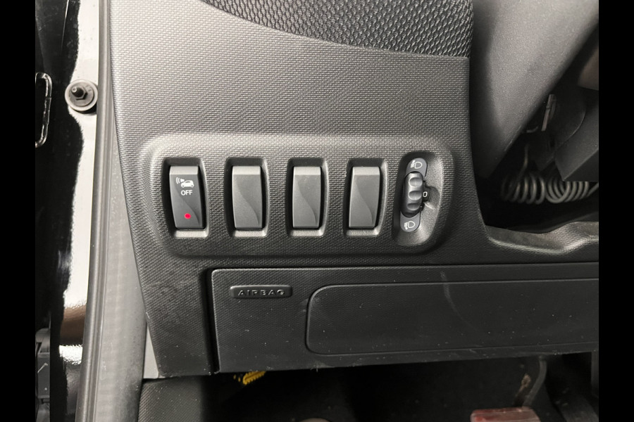 Smart Fortwo EQ Business Solution 18 kWh [3-Fase] ( SOH-93%) Aut. *PANO | LUXURY-LEATHER | NAVI-FULLMAP | CAMERA | HEATED-COMFORTSEATS | AIRCO | CRUISE | AMBIENT-LIGHT | 15''ALU*