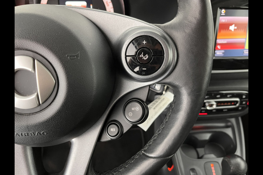 Smart Fortwo EQ Business Solution 18 kWh [3-Fase] ( SOH-93%) Aut. *PANO | LUXURY-LEATHER | NAVI-FULLMAP | CAMERA | HEATED-COMFORTSEATS | AIRCO | CRUISE | AMBIENT-LIGHT | 15''ALU*