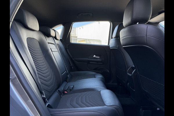 Mercedes-Benz B-Klasse 180 Aut. Style Advantage | LED | Navi | LMV |