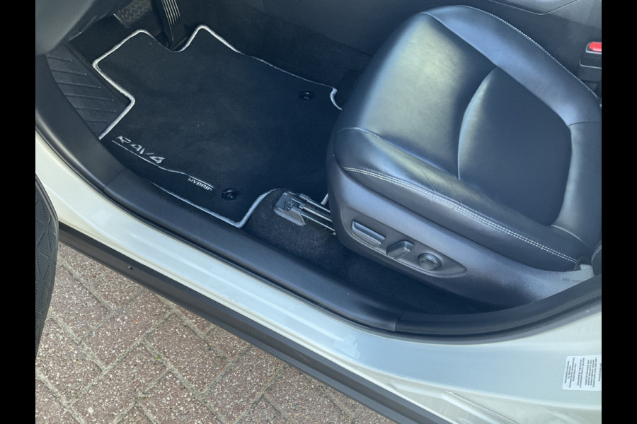Toyota RAV4 2.5 Hybrid Executive Leer Stoelverw. Carplay Adapt.Cruise DAB