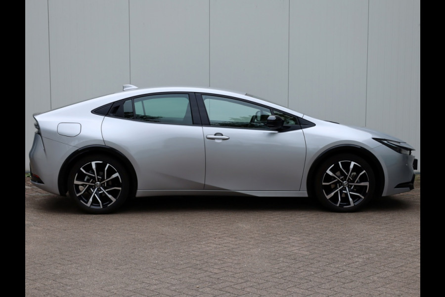 Toyota Prius 2.0 Plug-in Executive | El. Achterklep | Stoel/Stuurwielverwarm