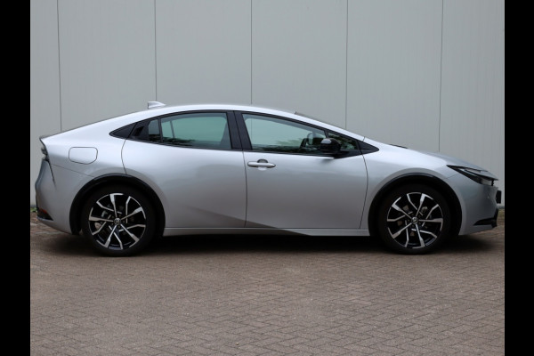 Toyota Prius 2.0 Plug-in Executive | El. Achterklep | Stoel/Stuurwielverwarm