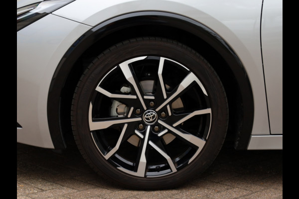 Toyota Prius 2.0 Plug-in Executive | El. Achterklep | Stoel/Stuurwielverwarm