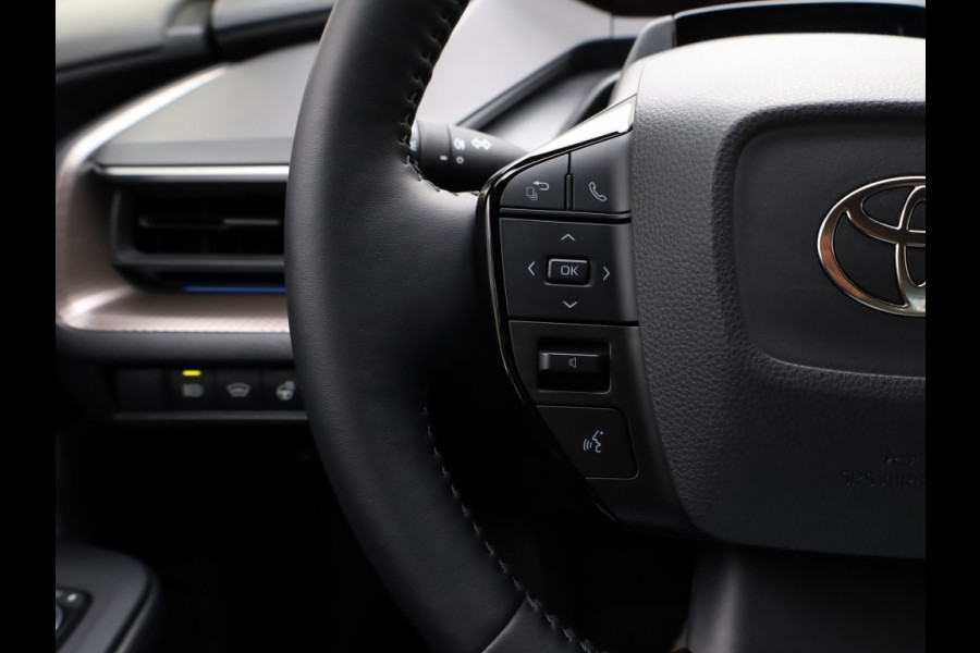 Toyota Prius 2.0 Plug-in Executive | El. Achterklep | Stoel/Stuurwielverwarm