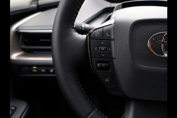 Toyota Prius 2.0 Plug-in Executive | El. Achterklep | Stoel/Stuurwielverwarm