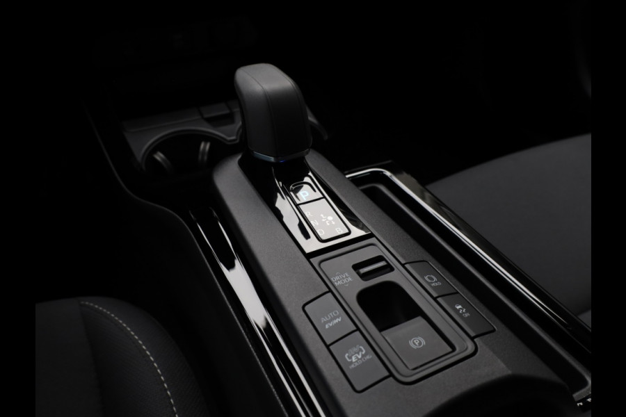 Toyota Prius 2.0 Plug-in Executive | El. Achterklep | Stoel/Stuurwielverwarm