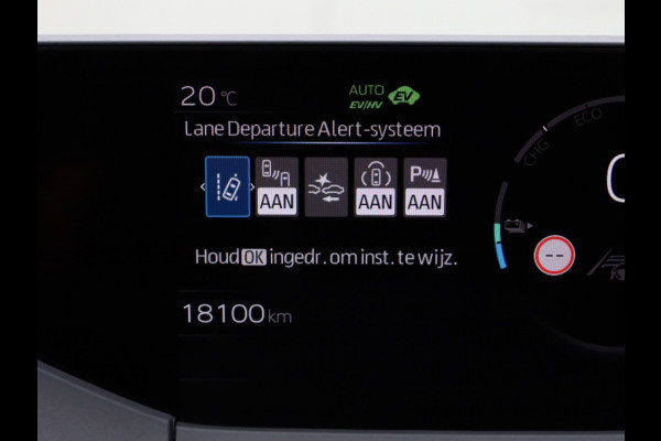 Toyota Prius 2.0 Plug-in Executive | El. Achterklep | Stoel/Stuurwielverwarm