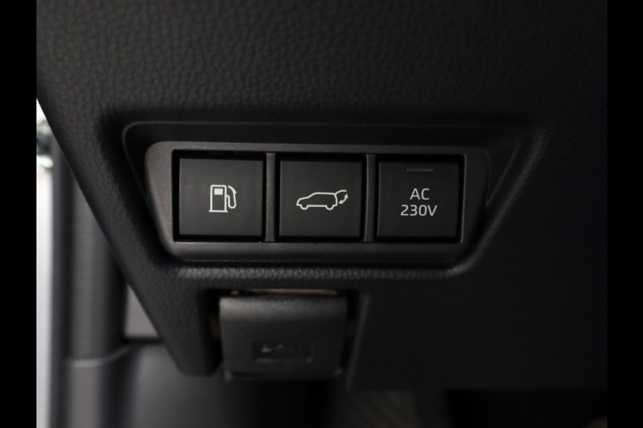 Toyota Prius 2.0 Plug-in Executive | El. Achterklep | Stoel/Stuurwielverwarm