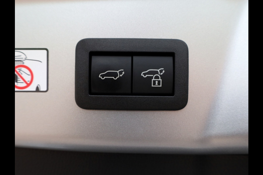 Toyota Prius 2.0 Plug-in Executive | El. Achterklep | Stoel/Stuurwielverwarm
