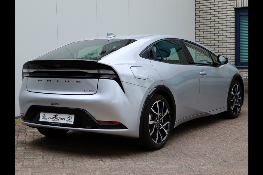 Toyota Prius 2.0 Plug-in Executive | El. Achterklep | Stoel/Stuurwielverwarm