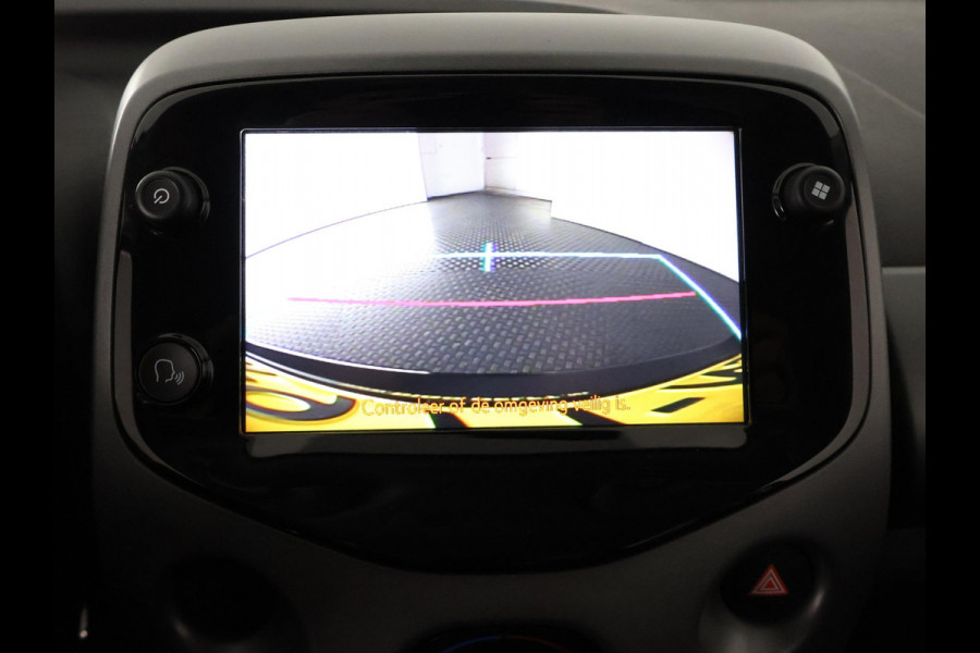 Toyota Aygo 1.0 VVT-i X-PLAY BITONE CARPLAY NAVI AIRCO. CAMERA. BLUETOOTH.