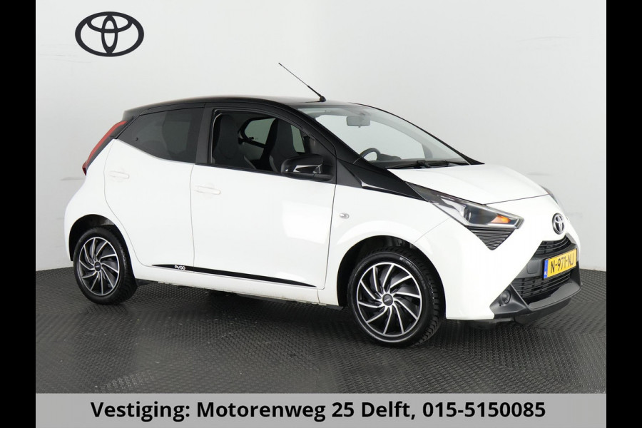 Toyota Aygo 1.0 VVT-i X-PLAY BITONE CARPLAY NAVI AIRCO. CAMERA. BLUETOOTH.