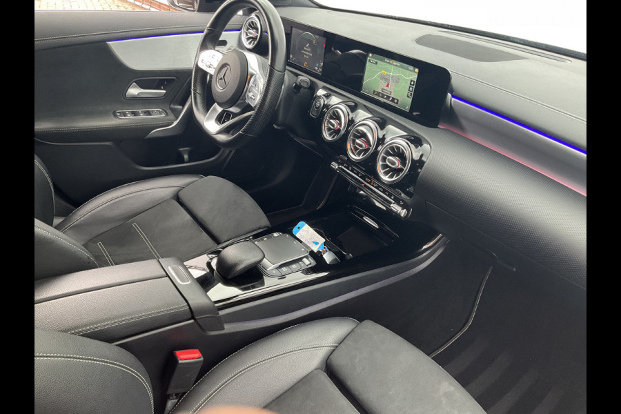 Mercedes-Benz CLA-Klasse 250 e 263pk AMG B Solution Stoelverw Navi/Cam PHEV Plug-in Shooting Brake