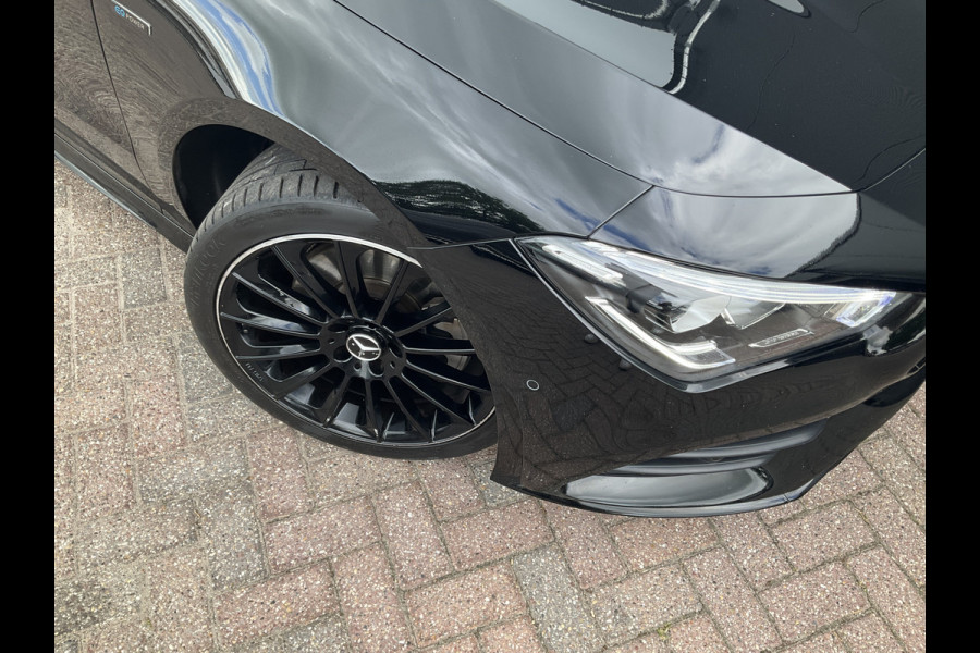 Mercedes-Benz CLA-Klasse 250 e 263pk AMG B Solution Stoelverw Navi/Cam PHEV Plug-in Shooting Brake
