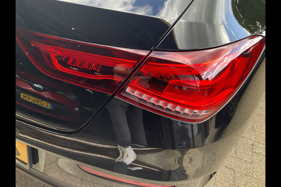Mercedes-Benz CLA-Klasse 250 e 263pk AMG B Solution Stoelverw Navi/Cam PHEV Plug-in Shooting Brake