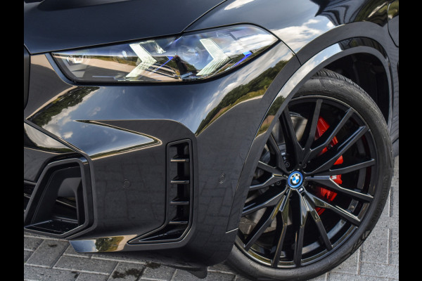 BMW X5 xDrive50e | M-SPORT | ICONIC GLOW | COMFORT ACCESS | CARBON INLEG | SOFT-CLOSE | TREKHAAK | PANORAMADAK | COMFORT SEATS | ADAPTI