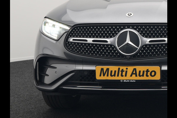 Mercedes-Benz GLC 300e 4MATIC AMG Line Plug In Hybrid 313pk PHEV | Luchtvering | Trekhaak af Fabriek | Panodak | 4 Wielbesturing | 360 Camera |  Lederen Sportstoelen Massage & Ventilatie | Adaptive Cruise