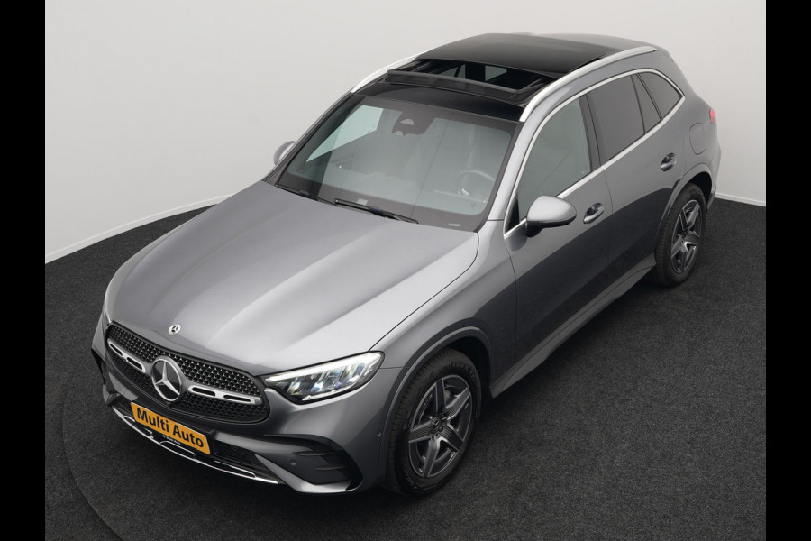 Mercedes-Benz GLC 300e 4MATIC AMG Line Plug In Hybrid 313pk PHEV | Luchtvering | Trekhaak af Fabriek | Panodak | 4 Wielbesturing | 360 Camera |  Lederen Sportstoelen Massage & Ventilatie | Adaptive Cruise