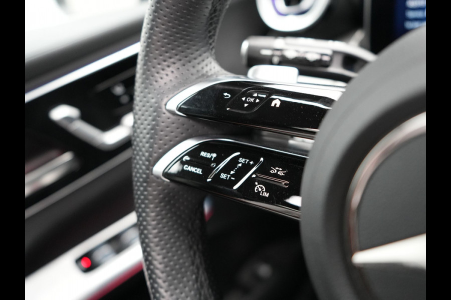 Mercedes-Benz GLC 300e 4MATIC AMG Line Plug In Hybrid 313pk PHEV | Luchtvering | Trekhaak af Fabriek | Panodak | 4 Wielbesturing | 360 Camera |  Lederen Sportstoelen Massage & Ventilatie | Adaptive Cruise