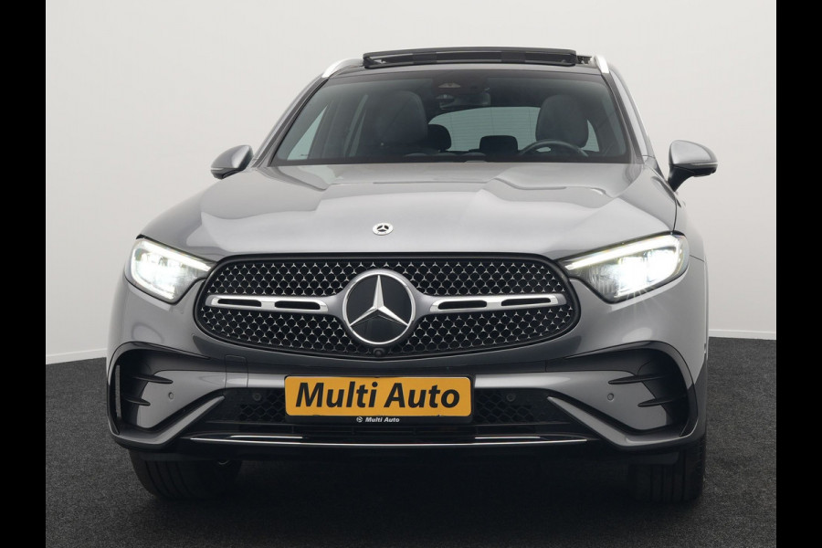 Mercedes-Benz GLC 300e 4MATIC AMG Line Plug In Hybrid 313pk PHEV | Luchtvering | Trekhaak af Fabriek | Panodak | 4 Wielbesturing | 360 Camera |  Lederen Sportstoelen Massage & Ventilatie | Adaptive Cruise