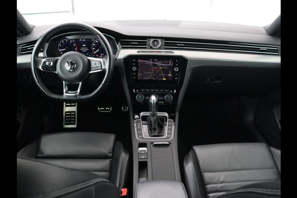 Volkswagen Passat 1.5 TSI R Line | Nappaleder | Stoelverwarming | Trekhaak | LED Plus | Adaptive cruise | Carplay | Virtual Cockpit | Navigatie | Climate control
