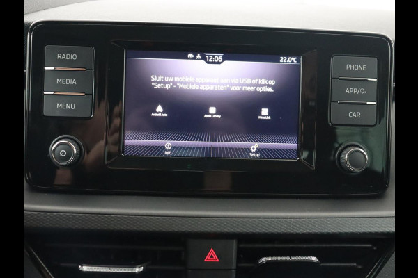 Škoda SCALA 1.0 TSI Ambition | Carplay | Parkeerhulp | Full LED | Dakspoiler | Cruise control | Airco DAB | Getint glas