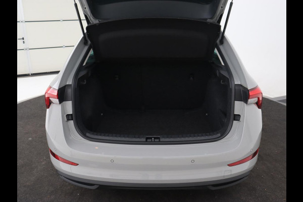 Škoda SCALA 1.0 TSI Ambition | Carplay | Parkeerhulp | Full LED | Dakspoiler | Cruise control | Airco DAB | Getint glas