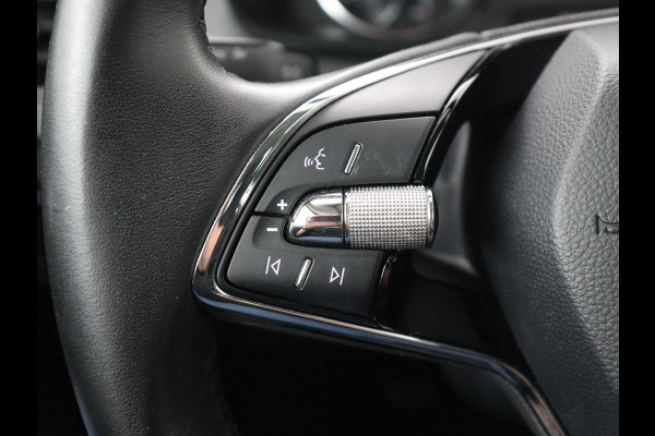 Škoda SCALA 1.0 TSI Ambition | Carplay | Parkeerhulp | Full LED | Dakspoiler | Cruise control | Airco DAB | Getint glas