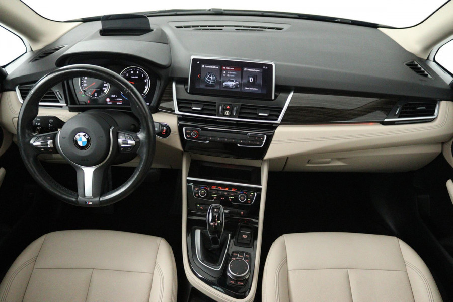 BMW 2 Serie Active Tourer 218i High Executive Edition (PANORAMADAK, ACHTERUITRIJCAMERA, STOELVERWARMING, ADAPTIVE CRUISE)