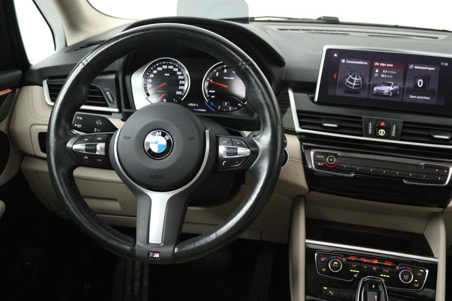BMW 2 Serie Active Tourer 218i High Executive Edition (PANORAMADAK, ACHTERUITRIJCAMERA, STOELVERWARMING, ADAPTIVE CRUISE)