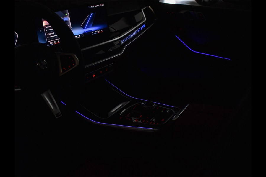 BMW X5 xDrive50e | M-SPORT | ICONIC GLOW | COMFORT ACCESS | CARBON INLEG | SOFT-CLOSE | TREKHAAK | PANORAMADAK | COMFORT SEATS | ADAPTI