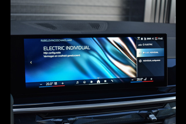 BMW X5 xDrive50e | M-SPORT | ICONIC GLOW | COMFORT ACCESS | CARBON INLEG | SOFT-CLOSE | TREKHAAK | PANORAMADAK | COMFORT SEATS | ADAPTI