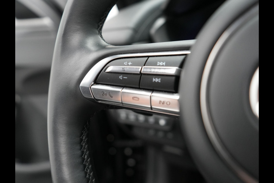 Mazda MX-30 e-SkyActiv R-EV 170 Makoto Plug In Hybrid PHEV | Schuifdak | Adaptive Cruise | 360 Camera | Head Up | BOSE Sound | Keyless | Apple Carplay | Sportstoelen Verwarmd | 18 " L.M |