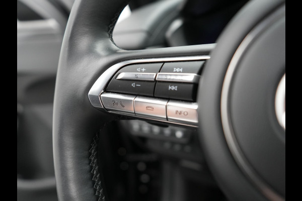 Mazda MX-30 e-SkyActiv R-EV 170 Makoto Plug In Hybrid PHEV | Schuifdak | Adaptive Cruise | 360 Camera | Head Up | BOSE Sound | Keyless | Apple Carplay | Sportstoelen Verwarmd | 18 " L.M |