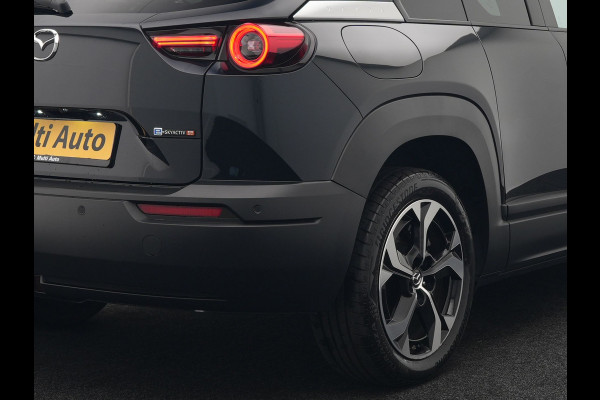 Mazda MX-30 e-SkyActiv R-EV 170 Makoto Plug In Hybrid PHEV | Schuifdak | Adaptive Cruise | 360 Camera | Head Up | BOSE Sound | Keyless | Apple Carplay | Sportstoelen Verwarmd | 18 " L.M |