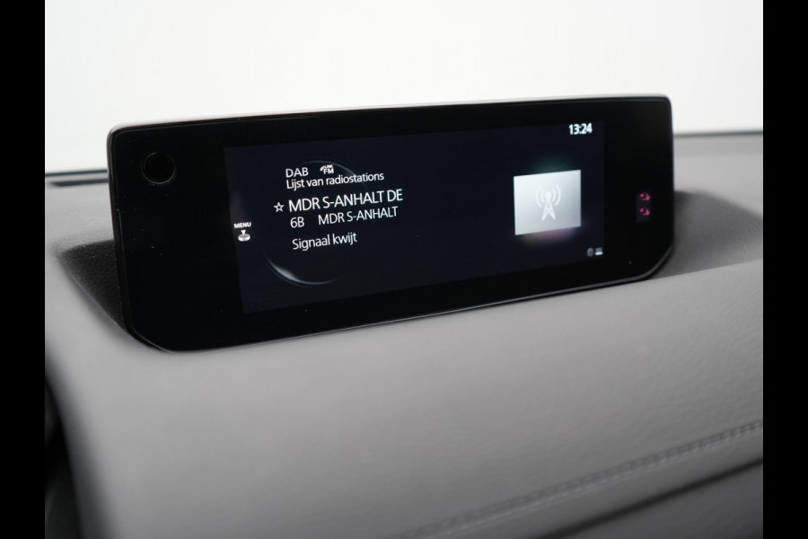 Mazda MX-30 e-SkyActiv R-EV 170 Makoto Plug In Hybrid PHEV | Schuifdak | Adaptive Cruise | 360 Camera | Head Up | BOSE Sound | Keyless | Apple Carplay | Sportstoelen Verwarmd | 18 " L.M |