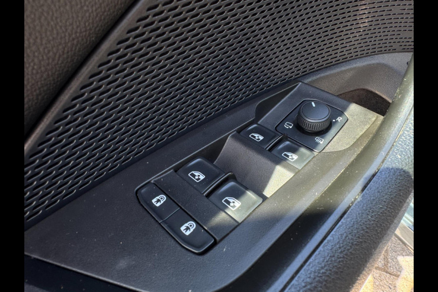 Škoda Octavia 1.4 TSI iV PHEV Business Edition Plus CAMERA / ALCANTARA / ELEKTR KLEP / NAVI / CARPLAY / STOELVERW. / MEMORY STOEL