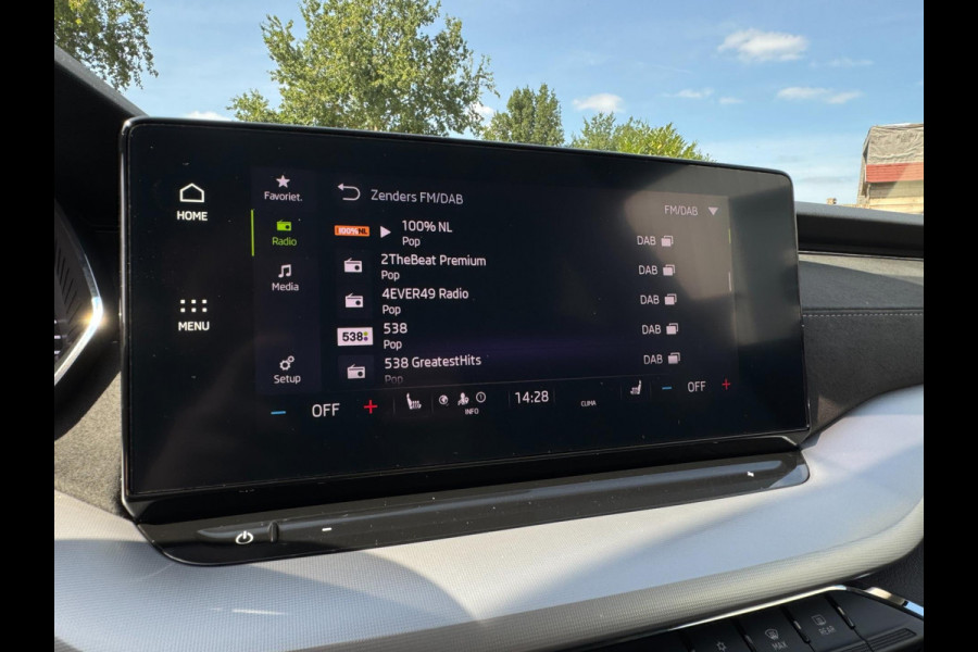 Škoda Octavia 1.4 TSI iV PHEV Business Edition Plus CAMERA / ALCANTARA / ELEKTR KLEP / NAVI / CARPLAY / STOELVERW. / MEMORY STOEL