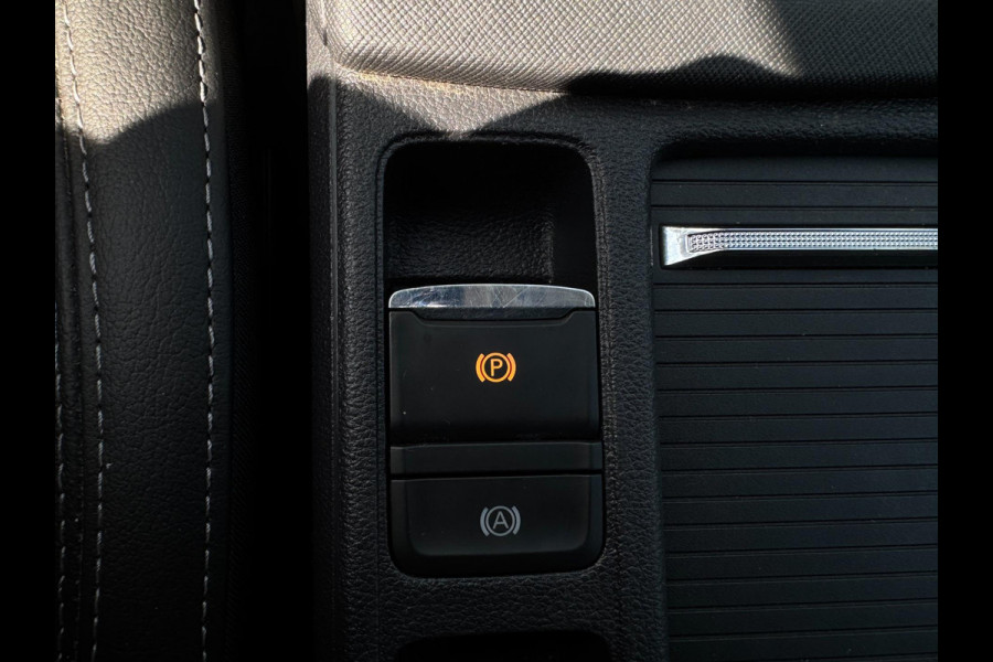 Škoda Octavia 1.4 TSI iV PHEV Business Edition Plus CAMERA / ALCANTARA / ELEKTR KLEP / NAVI / CARPLAY / STOELVERW. / MEMORY STOEL