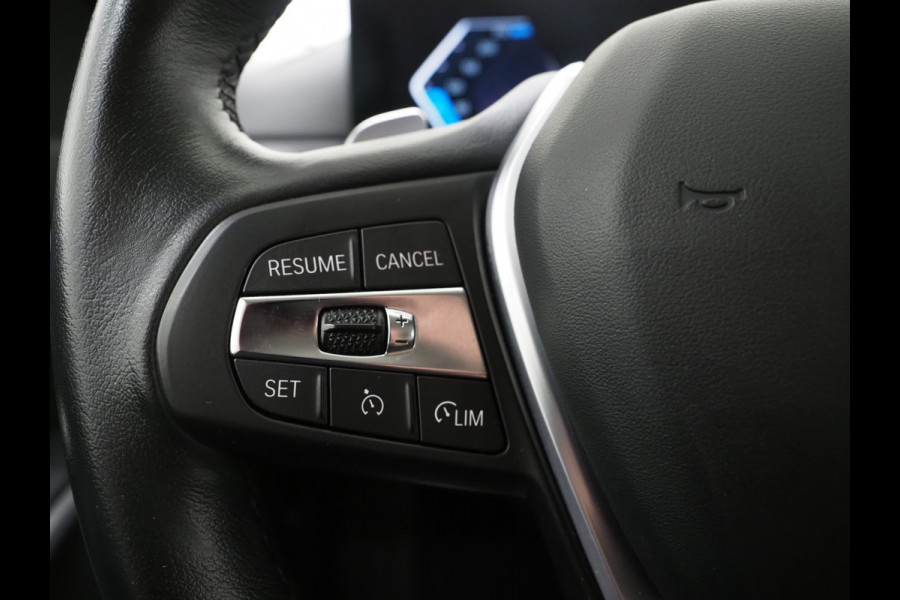 BMW 3 Serie Touring 320e LCI Shadow Line | Widescreen | Carplay | Cruise | DAB | PDC | LED