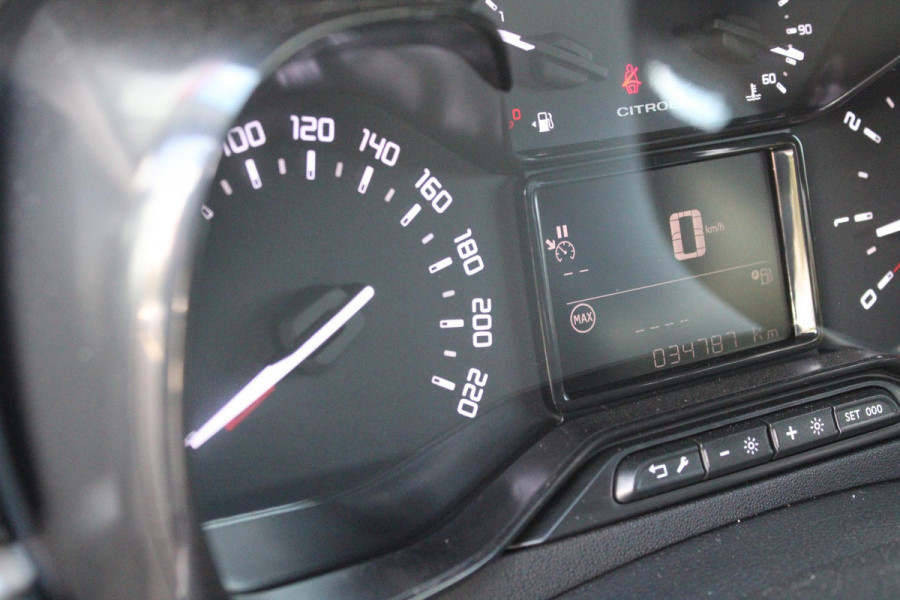 Citroën C3 1.2 82PK MAX | NAVIGATIE | ACHTERUITRIJ CAMERA | CLIMATE CONTROL | CRUISE CONTROL | APPLE CARPLAY/ANDROID AUTO | LICHTMETALEN VELGEN 16" | DAB+ RADIO | REGEN/LICHT SENSOR |