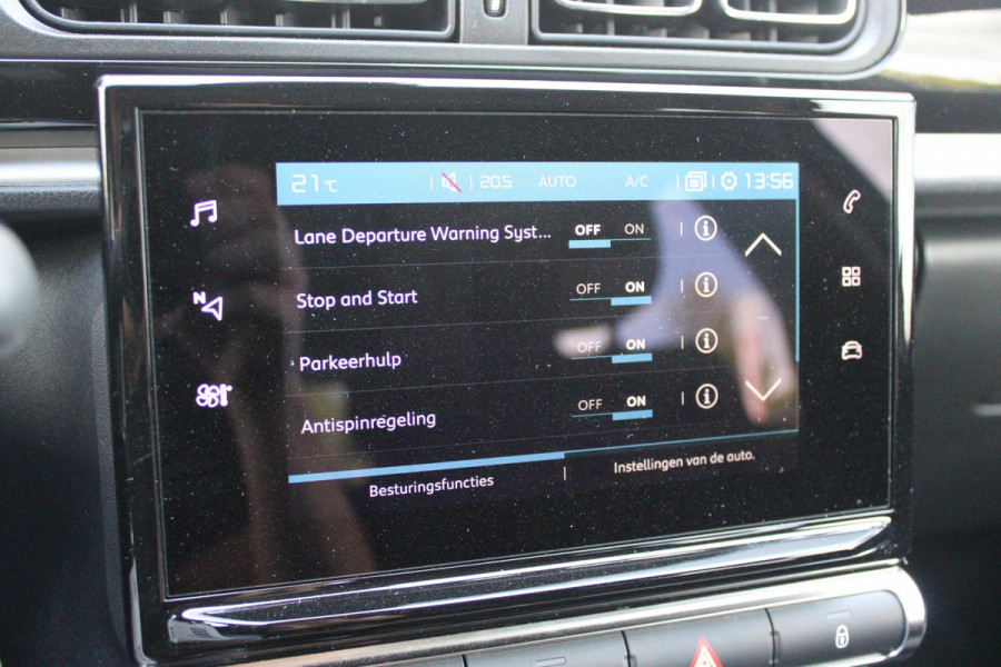 Citroën C3 1.2 82PK MAX | NAVIGATIE | ACHTERUITRIJ CAMERA | CLIMATE CONTROL | CRUISE CONTROL | APPLE CARPLAY/ANDROID AUTO | LICHTMETALEN VELGEN 16" | DAB+ RADIO | REGEN/LICHT SENSOR |