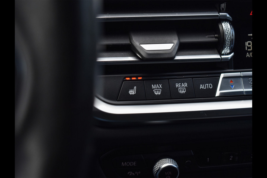 BMW 3 Serie Touring M340i xDrive BUSINESS EDITION PLUS | M-SPORT | NL-AUTO | SHADOW-LINE | PANORAMADAK | FULL-LED | M-SPORT BRAKE | SPORT DI