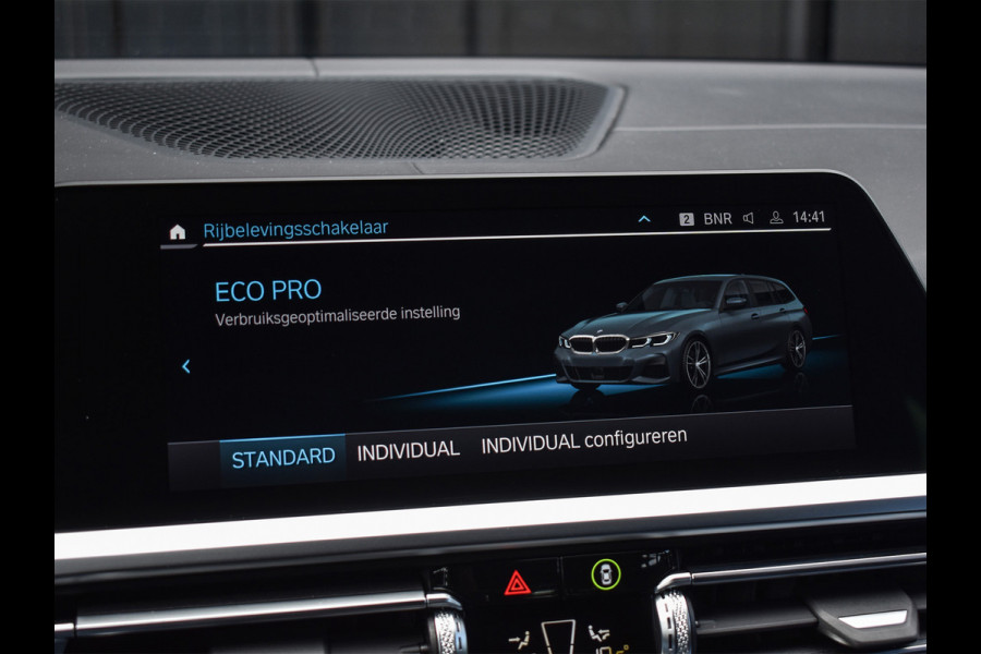 BMW 3 Serie Touring M340i xDrive BUSINESS EDITION PLUS | M-SPORT | NL-AUTO | SHADOW-LINE | PANORAMADAK | FULL-LED | M-SPORT BRAKE | SPORT DI