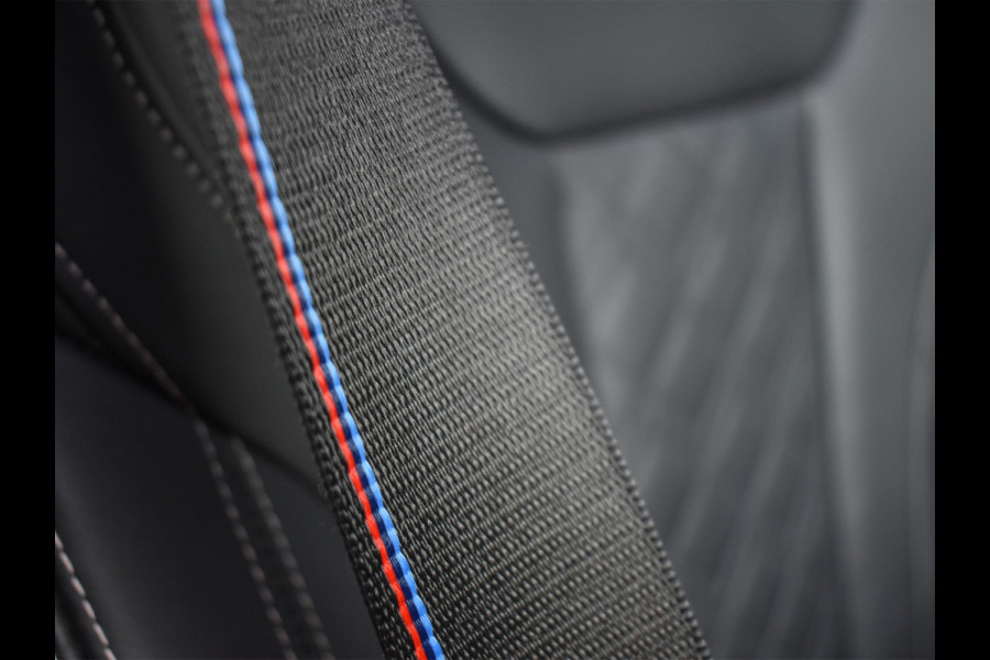BMW 3 Serie Touring M340i xDrive BUSINESS EDITION PLUS | M-SPORT | NL-AUTO | SHADOW-LINE | PANORAMADAK | FULL-LED | M-SPORT BRAKE | SPORT DI
