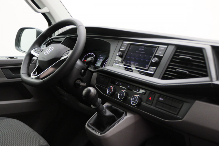 Volkswagen Transporter 2.0 TDI L1H1 Airco, ACC, LED, Camera, Apple Carplay, Bluetooth, PDC, Trekhaak, 18''