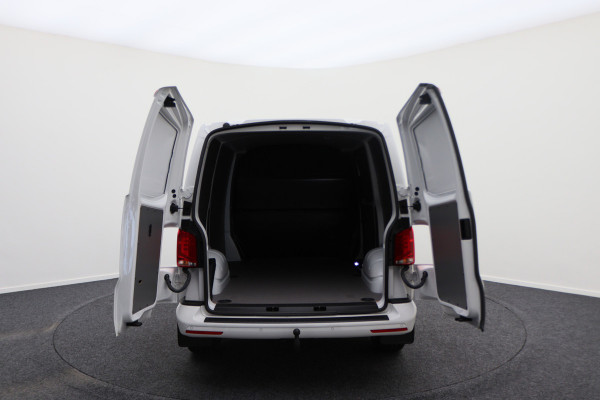 Volkswagen Transporter 2.0 TDI L1H1 Airco, ACC, LED, Camera, Apple Carplay, Bluetooth, PDC, Trekhaak, 18''