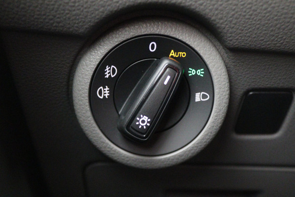 Volkswagen Transporter 2.0 TDI L1H1 Airco, ACC, LED, Camera, Apple Carplay, Bluetooth, PDC, Trekhaak, 18''